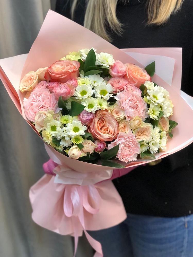 Букет цветов из: Гвоздики, Розы и Хризантемы в Микуни