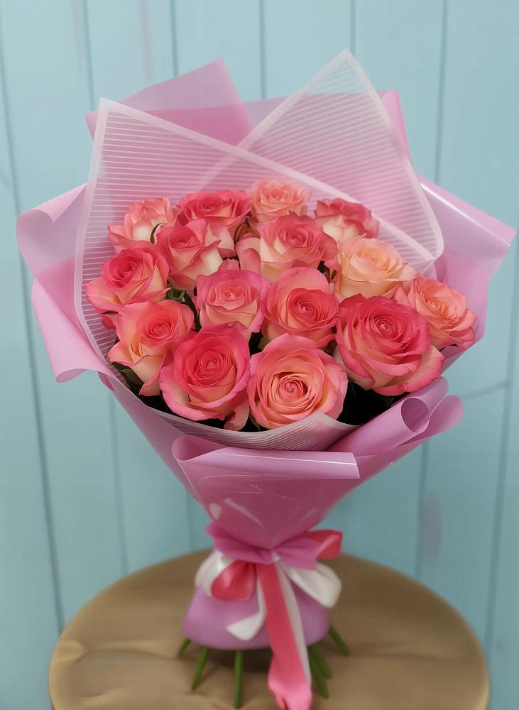 Букет 15 Розовых роз Равель в Микуни