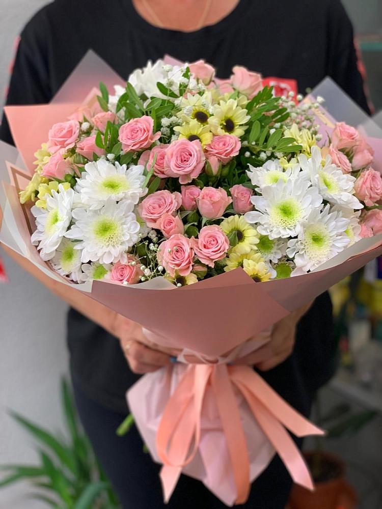 Букет цветов из: Розы и Хризантемы в Микуни