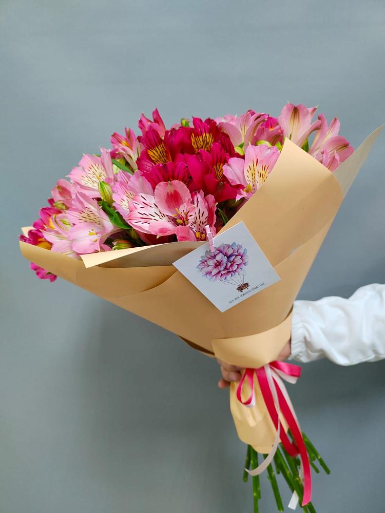 Букет малиновое вино в Микуни Букет цветов из: Альстромерии в Микуни