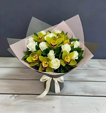 Букет цветов из:  Орхидеи и Розы #REPLACE_PRED# Микуни