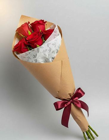 Букет цветов из: Розы в Микуни