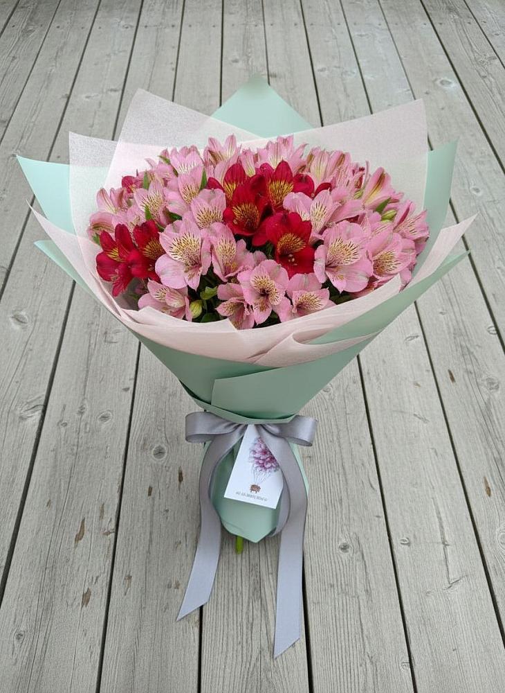 Букет цветов из: Альстромерии в Микуни