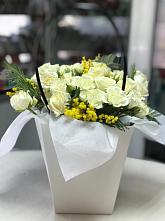 Композиция бриллиант в Микуни Цветочная композиция из Розы в Микуни