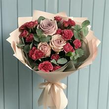 Букет цветов из:  Гвоздики и Розы в Микуни
