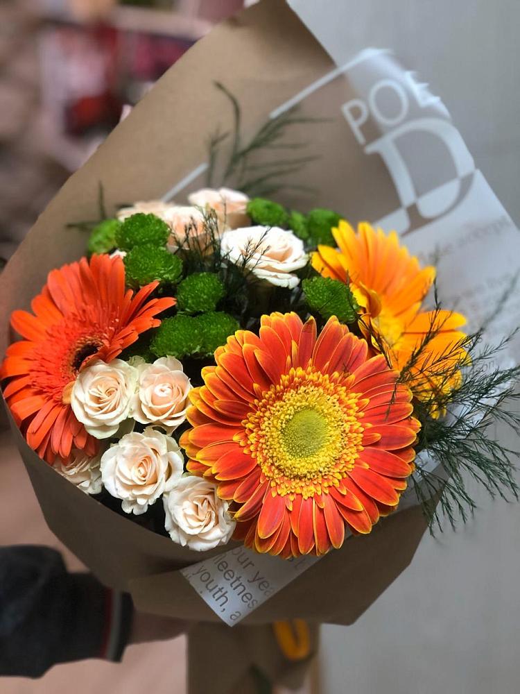 Букет цветов из: Герберы, Хризантемы и Розы в Микуни