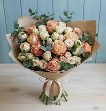 Букет цветов из:  Альстромерии и Розы #REPLACE_PRED# Микуни